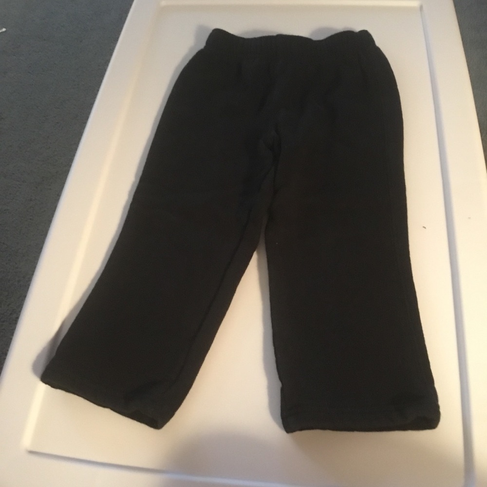 Cat & Jack Boys Black Sweatpants. Size 3T